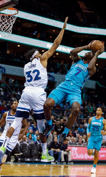 Towns scores 37 points, Timberwolves rout Hornets 121-99